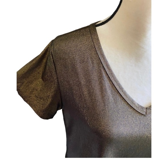 NWT-FACE KISSES-BLACK & GOLD TOP-SIZE LARGE - Picture 4 of 8